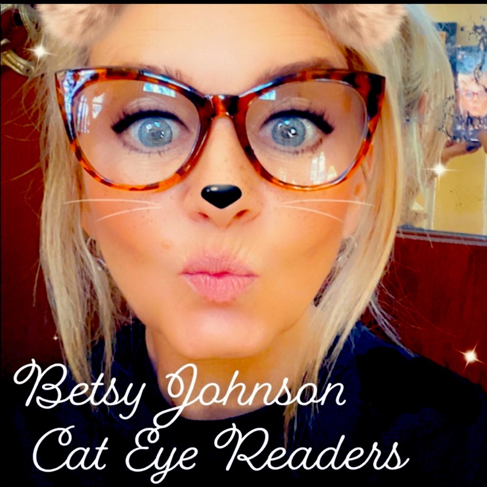 BETSY JOHNSON large cat eye flare tortoise readers - Picture 2 of 7